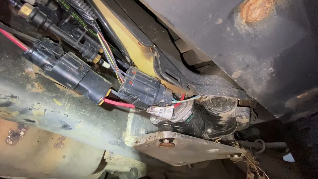 Range Rover Suspension Repair Dubai Hills inspection